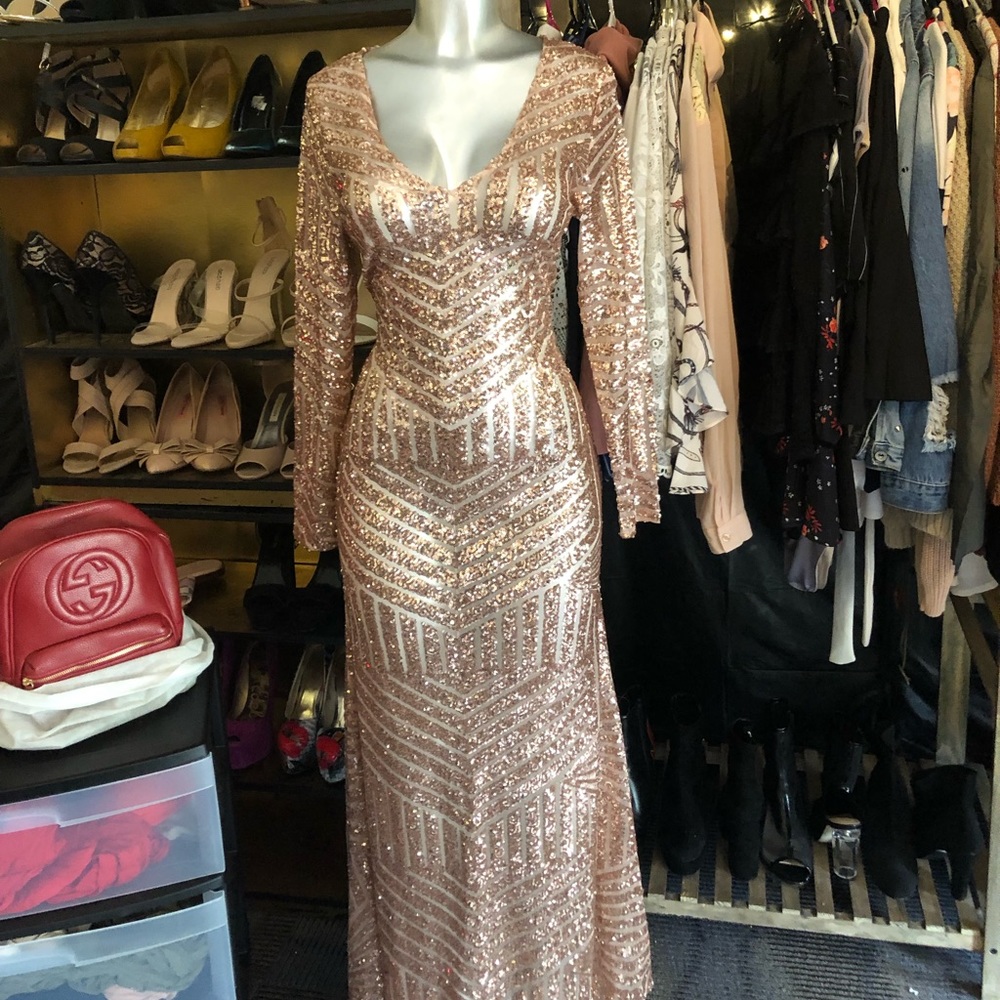 Sequin and Mesh plunge neck dress. Rose gold.
